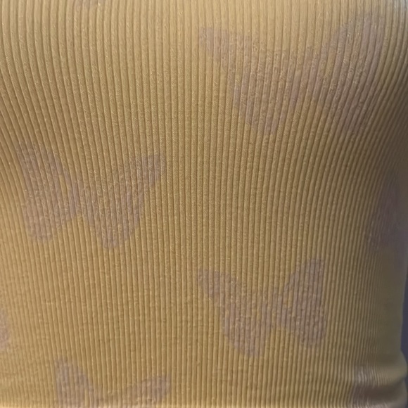 Stretchy butterfly print tank - Picture 2 of 3